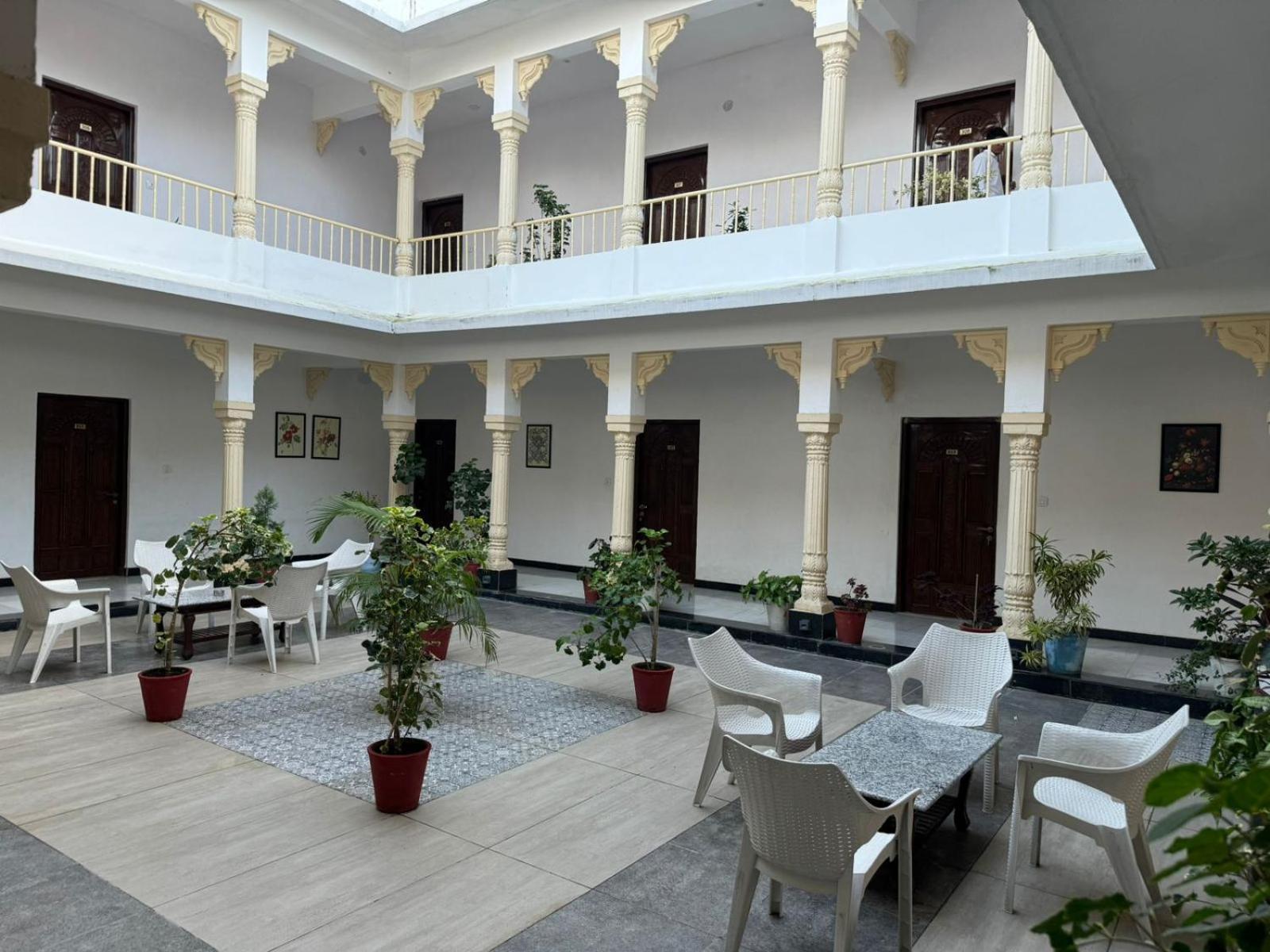 Jag Aravali Resort Udaipur By Naina Staycation - Best For Corporate Events - Family Parties - Mice Exteriör bild