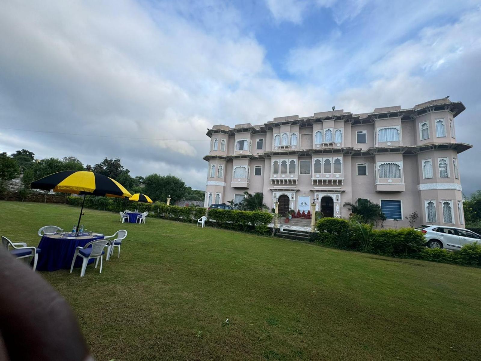 Jag Aravali Resort Udaipur By Naina Staycation - Best For Corporate Events - Family Parties - Mice Exteriör bild