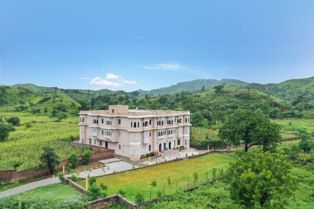 Jag Aravali Resort Udaipur By Naina Staycation - Best For Corporate Events - Family Parties - Mice Exteriör bild