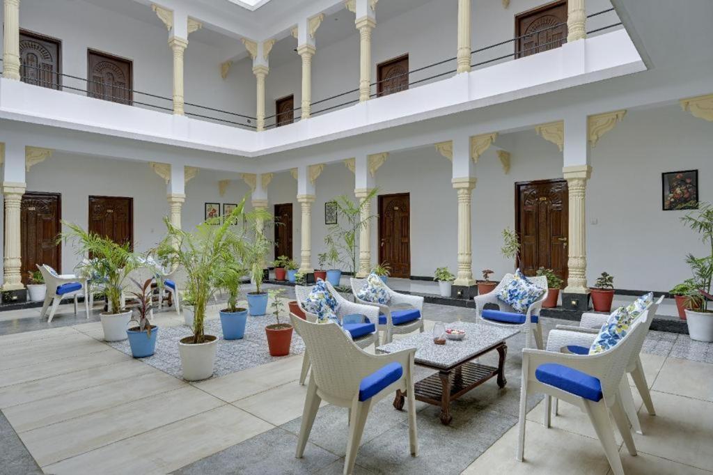 Jag Aravali Resort Udaipur By Naina Staycation - Best For Corporate Events - Family Parties - Mice Exteriör bild