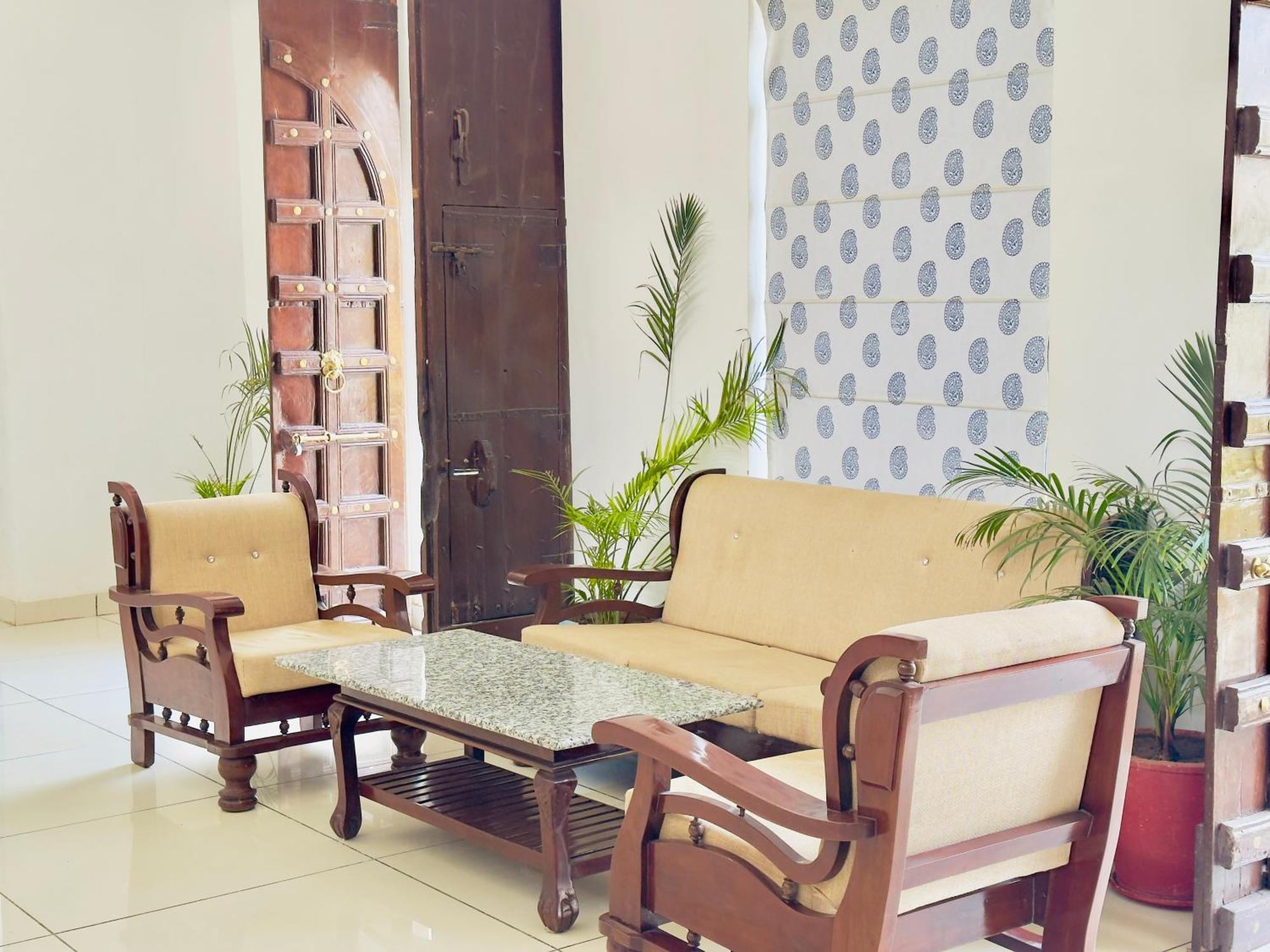 Jag Aravali Resort Udaipur By Naina Staycation - Best For Corporate Events - Family Parties - Mice Exteriör bild