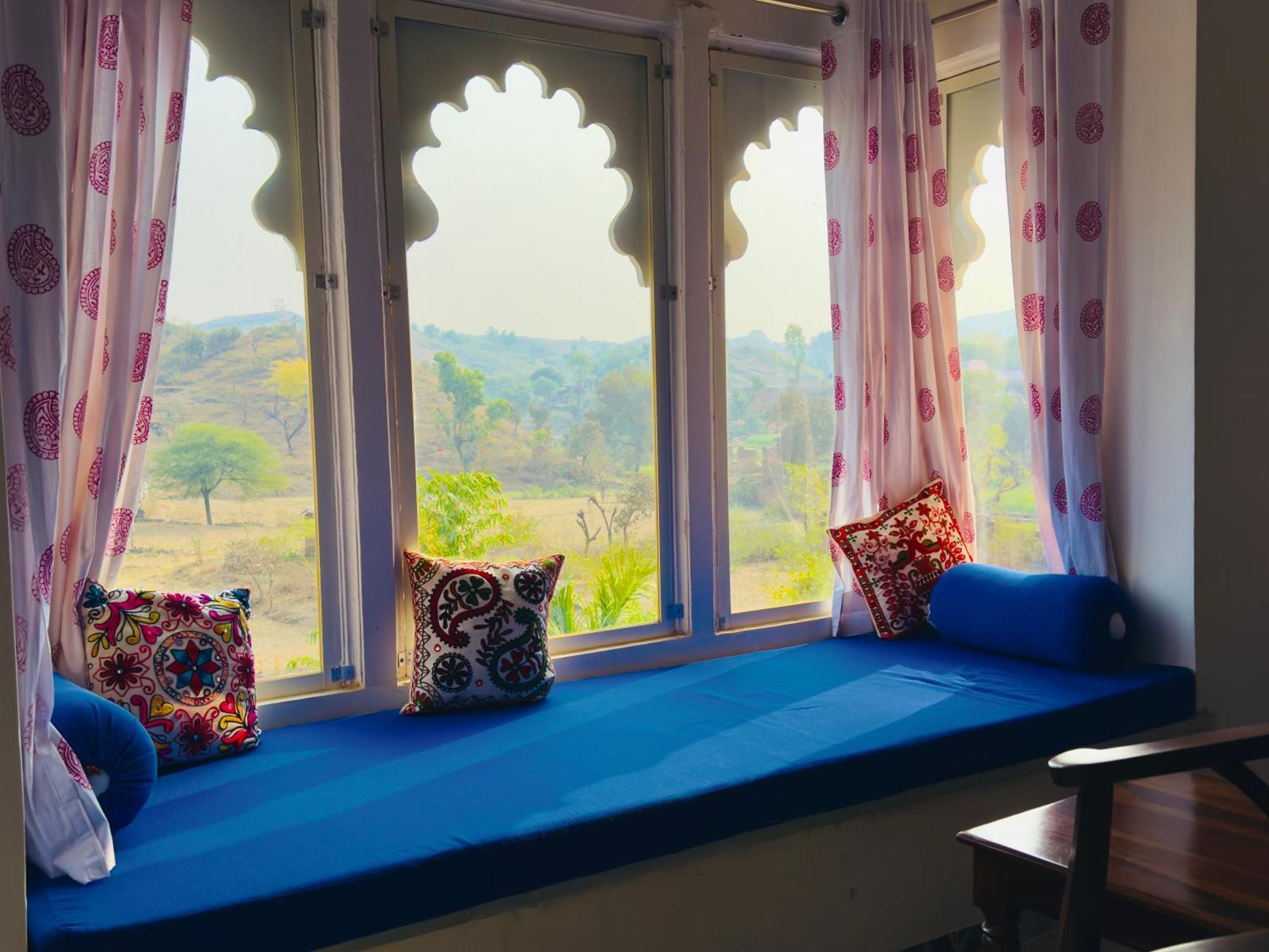 Jag Aravali Resort Udaipur By Naina Staycation - Best For Corporate Events - Family Parties - Mice Exteriör bild